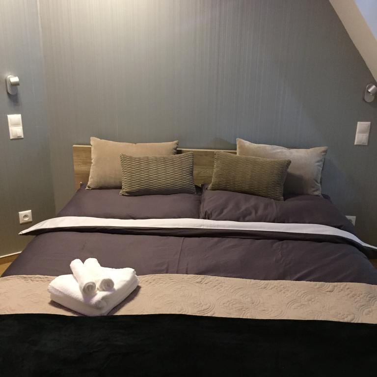Luna Apartment